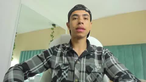 Snapshot of muscle_scott chatting on September 2025 11:54:01 AM muscle scott online show from September 2025 11:54:01 AM