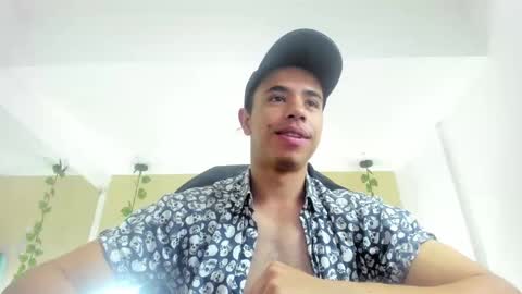 Snapshot of muscle_scott chatting on September 2025 12:10:01 PM muscle scott online show from September 2025 12:10:01 PM
