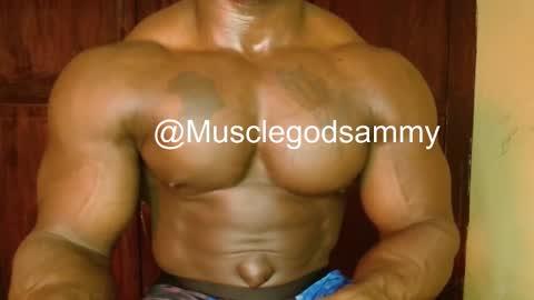 musclegod23 online show from January 2026 05:15:02 PM