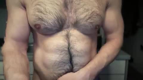 musclehair3 online show from April 2026 09:42:01 PM