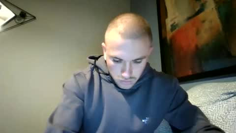 muscleshow00 online show from November 2025 12:32:02 AM