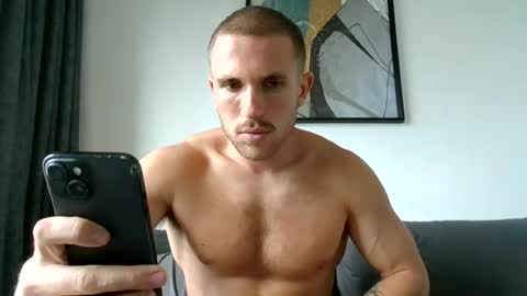Snapshot of muscleshow00 chatting on July 2026 09:36:02 AM muscleshow00 online show from July 2026 09:36:02 AM