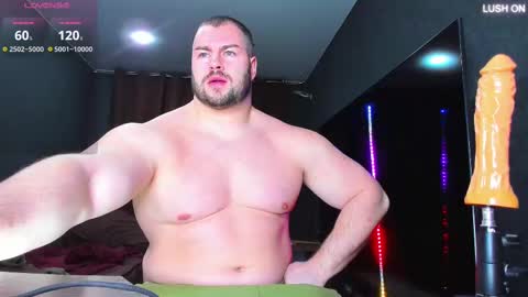 Snapshot of muscularjohnforu chatting on March 2025 05:24:02 PM click icon for peach  online show from March 2025 05:24:02 PM