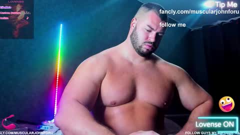 Snapshot of muscularjohnforu chatting on September 2025 11:55:02 AM click icon for peach  online show from September 2025 11:55:02 AM