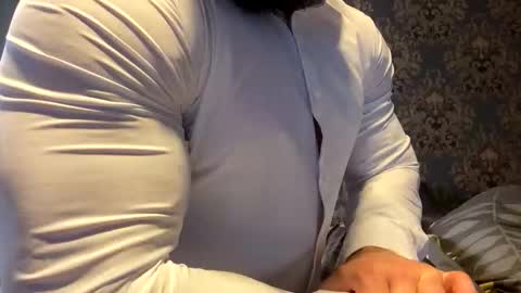 muscularjuggler online show from September 2025 01:41:02 AM