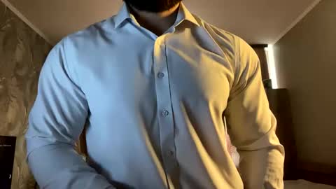 muscularjuggler online show from March 2026 02:08:02 AM