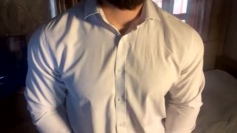 muscularjuggler online show from April 2026 01:36:01 AM