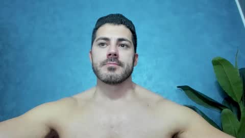 Snapshot of muscularmaster chatting on December 2024 01:18:01 AM muscularmaster onlyfans online show from December 2024 01:18:01 AM