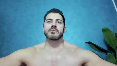 Snapshot of muscularmaster chatting on December 2024 10:04:01 PM muscularmaster onlyfans online show from December 2024 10:04:01 PM