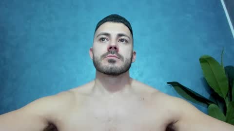 Snapshot of muscularmaster chatting on December 2024 10:05:01 PM muscularmaster onlyfans online show from December 2024 10:05:01 PM