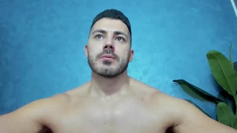 Snapshot of muscularmaster chatting on December 2024 10:16:02 PM muscularmaster onlyfans online show from December 2024 10:16:02 PM
