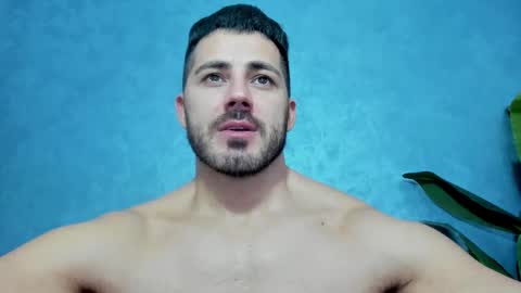 Snapshot of muscularmaster chatting on January 2025 02:22:01 AM muscularmaster onlyfans online show from January 2025 02:22:01 AM