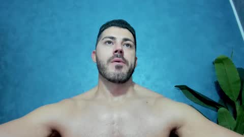 Snapshot of muscularmaster chatting on January 2025 10:45:01 PM muscularmaster onlyfans online show from January 2025 10:45:01 PM