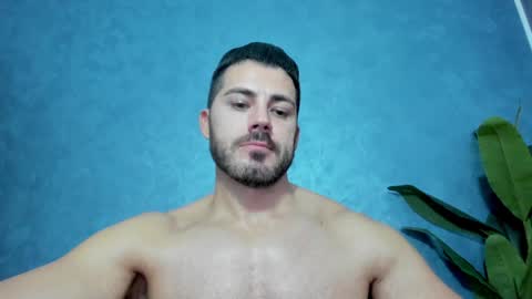 Snapshot of muscularmaster chatting on January 2025 01:28:01 AM muscularmaster onlyfans online show from January 2025 01:28:01 AM