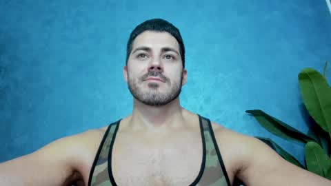 Snapshot of muscularmaster chatting on January 2025 10:13:02 PM muscularmaster onlyfans online show from January 2025 10:13:02 PM