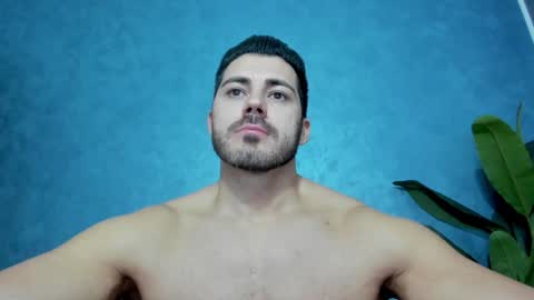 Snapshot of muscularmaster chatting on January 2025 11:10:01 AM muscularmaster onlyfans online show from January 2025 11:10:01 AM