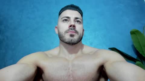 Snapshot of muscularmaster chatting on January 2025 10:35:02 PM muscularmaster onlyfans online show from January 2025 10:35:02 PM
