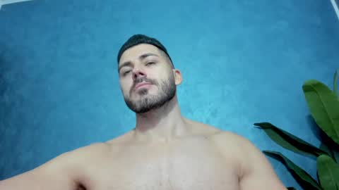 Snapshot of muscularmaster chatting on January 2025 10:07:02 AM muscularmaster onlyfans online show from January 2025 10:07:02 AM