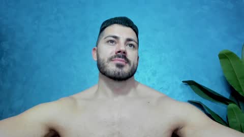Snapshot of muscularmaster chatting on January 2025 01:53:02 AM muscularmaster onlyfans online show from January 2025 01:53:02 AM