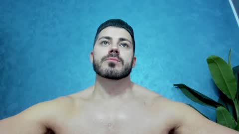 Snapshot of muscularmaster chatting on January 2025 10:13:02 PM muscularmaster onlyfans online show from January 2025 10:13:02 PM