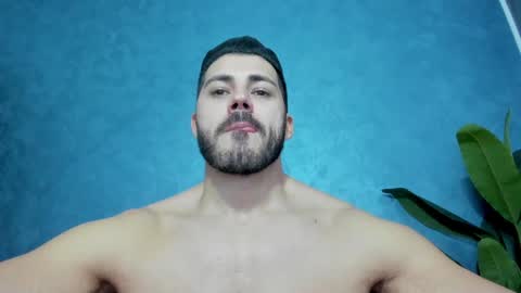 Snapshot of muscularmaster chatting on January 2025 10:27:02 AM muscularmaster onlyfans online show from January 2025 10:27:02 AM