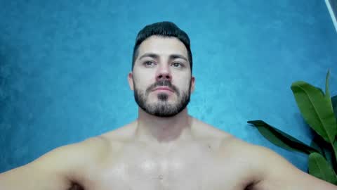 Snapshot of muscularmaster chatting on January 2025 10:02:01 AM muscularmaster onlyfans online show from January 2025 10:02:01 AM