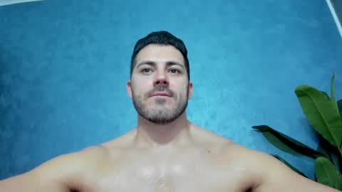 Snapshot of muscularmaster chatting on January 2025 10:23:01 PM muscularmaster onlyfans online show from January 2025 10:23:01 PM