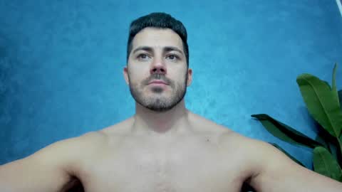 Snapshot of muscularmaster chatting on January 2025 10:27:01 AM muscularmaster onlyfans online show from January 2025 10:27:01 AM