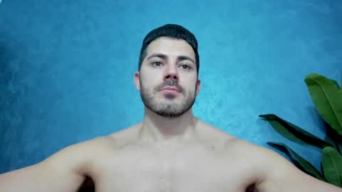 Snapshot of muscularmaster chatting on January 2025 01:11:02 AM muscularmaster onlyfans online show from January 2025 01:11:02 AM
