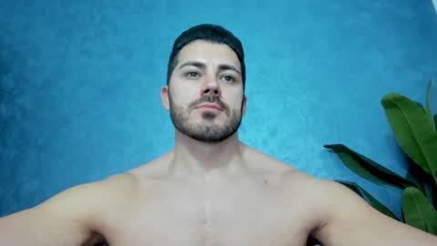 Snapshot of muscularmaster chatting on January 2025 10:10:01 PM muscularmaster onlyfans online show from January 2025 10:10:01 PM