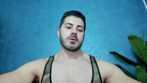 Snapshot of muscularmaster chatting on February 2025 10:24:01 PM muscularmaster onlyfans online show from February 2025 10:24:01 PM