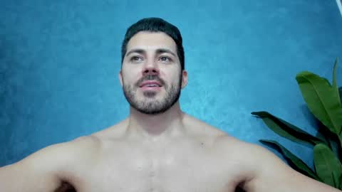 Snapshot of muscularmaster chatting on February 2025 01:26:02 AM muscularmaster onlyfans online show from February 2025 01:26:02 AM