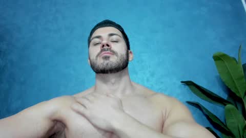 Snapshot of muscularmaster chatting on February 2025 10:10:02 PM muscularmaster onlyfans online show from February 2025 10:10:02 PM