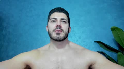 Snapshot of muscularmaster chatting on February 2025 12:38:02 AM muscularmaster onlyfans online show from February 2025 12:38:02 AM