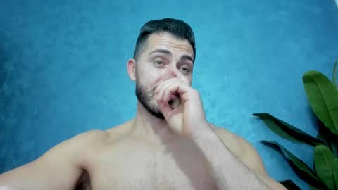 Snapshot of muscularmaster chatting on February 2025 10:03:01 PM muscularmaster onlyfans online show from February 2025 10:03:01 PM