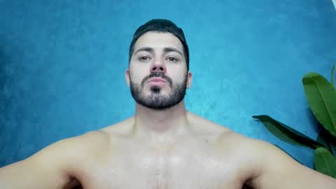Snapshot of muscularmaster chatting on February 2025 10:37:02 AM muscularmaster onlyfans online show from February 2025 10:37:02 AM