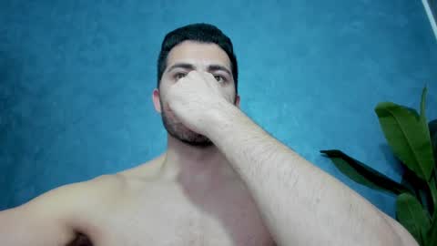 Snapshot of muscularmaster chatting on March 2025 11:03:02 PM muscularmaster onlyfans online show from March 2025 11:03:02 PM