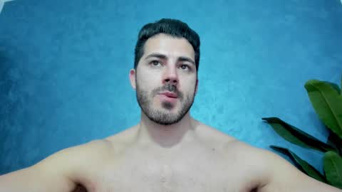 Snapshot of muscularmaster chatting on March 2025 01:10:02 AM muscularmaster onlyfans online show from March 2025 01:10:02 AM