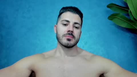 Snapshot of muscularmaster chatting on September 2025 09:23:02 AM muscularmaster onlyfans online show from September 2025 09:23:02 AM