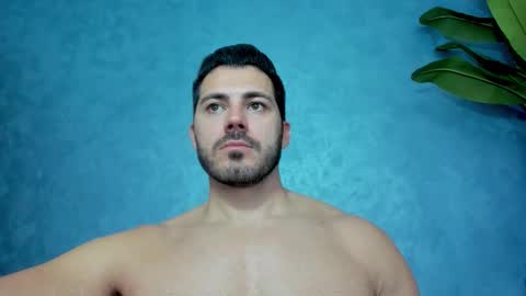 Snapshot of muscularmaster chatting on October 2025 09:39:02 AM muscularmaster onlyfans online show from October 2025 09:39:02 AM