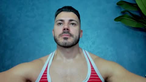 Snapshot of muscularmaster chatting on October 2025 11:03:02 PM muscularmaster onlyfans online show from October 2025 11:03:02 PM