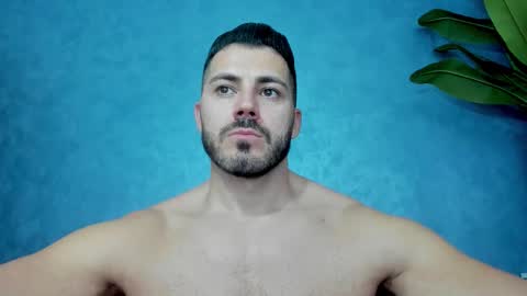 Snapshot of muscularmaster chatting on October 2025 09:32:01 AM muscularmaster onlyfans online show from October 2025 09:32:01 AM