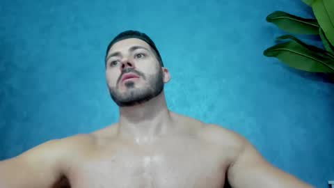 Snapshot of muscularmaster chatting on October 2025 08:31:02 PM muscularmaster onlyfans online show from October 2025 08:31:02 PM