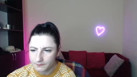 Jeneva online show from November 2025 07:01:02 PM