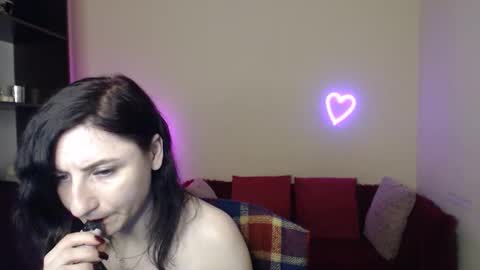 Jeneva online show from November 2025 06:50:02 PM