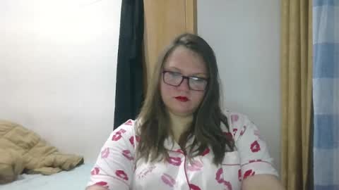Snapshot of musechic_wild chatting on May 2026 09:54:01 PM musechic_wild online show from May 2026 09:54:01 PM