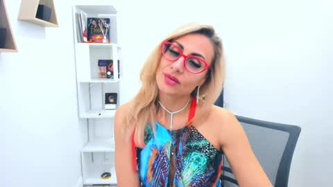 Diana online show from January 2025 06:06:01 PM