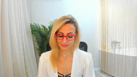 Diana online show from January 2025 03:28:02 PM