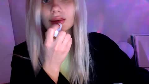 Snapshot of musescorner chatting on May 2026 04:45:02 PM musescorner online show from May 2026 04:45:02 PM