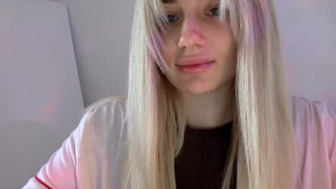 Snapshot of musescorner chatting on June 2026 08:41:01 AM musescorner online show from June 2026 08:41:01 AM